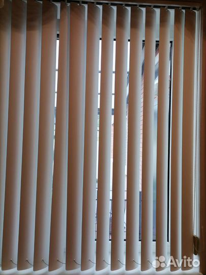 Жалюзи вертикальные пластик бу