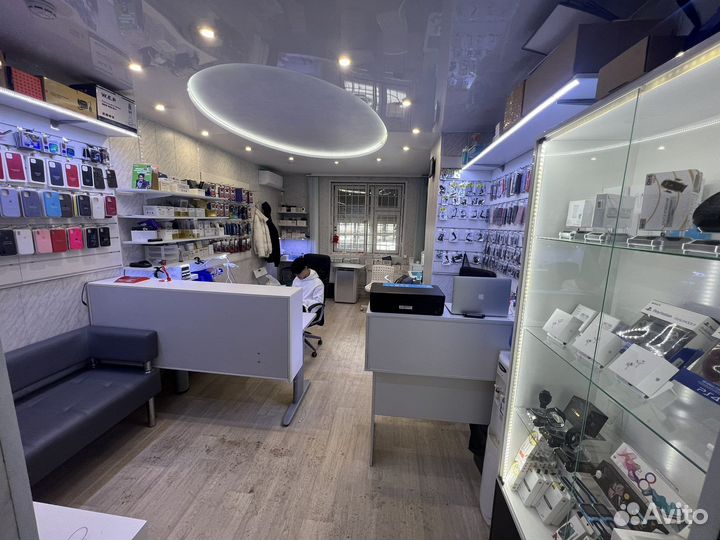 Замена дисплея iPhone X / Xs / Xs Max / 11 / 12