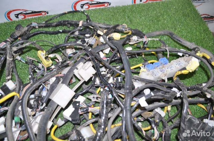 Коса подторпедная + caлона Toyota Tundra 3UR-FBE