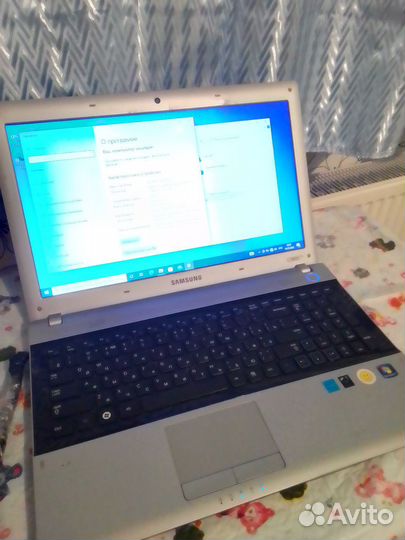 Ноутбук Samsung rv515