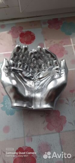 Руки из гипса
