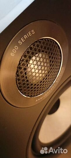 Bowers & Wilkins 606 S2