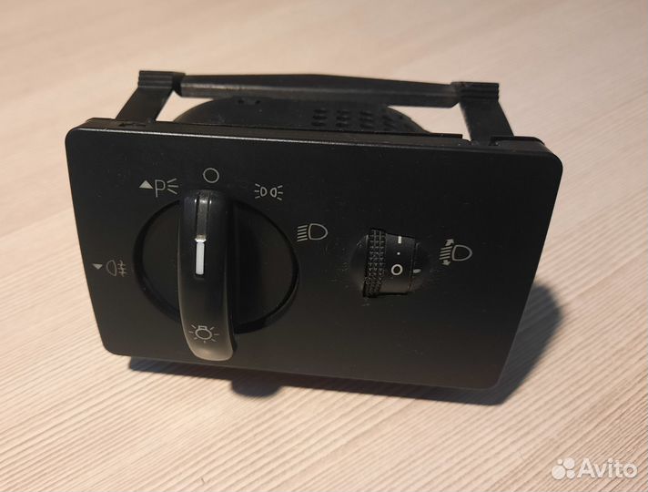 Переключатель света фар Ford Focus 2 и C-MAX