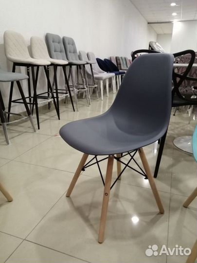 Стул для кафе и дома «Eames DSW»