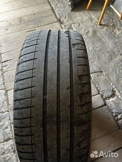 Michelin Pilot Sport 3 235/45 R18