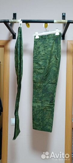 Военная форма женская (160 см, размер 40)