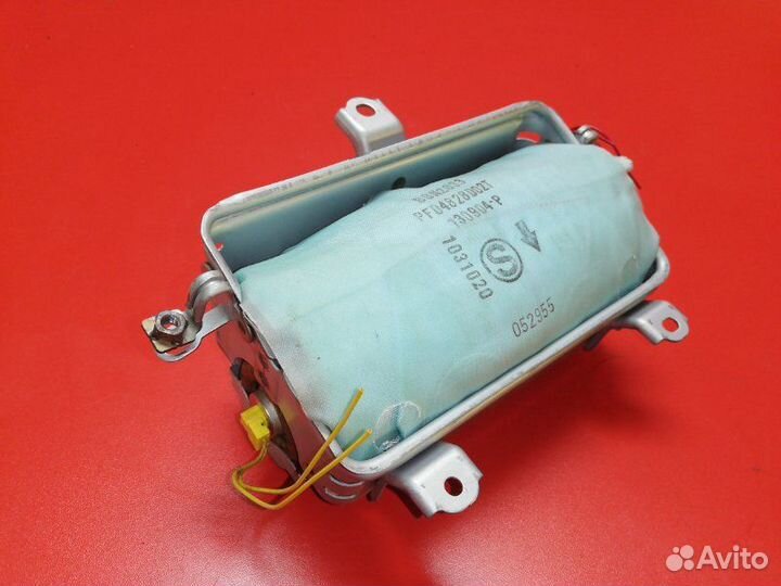 Airbag пассажирский Toyota Corolla ZZE121R 3ZZ-FE