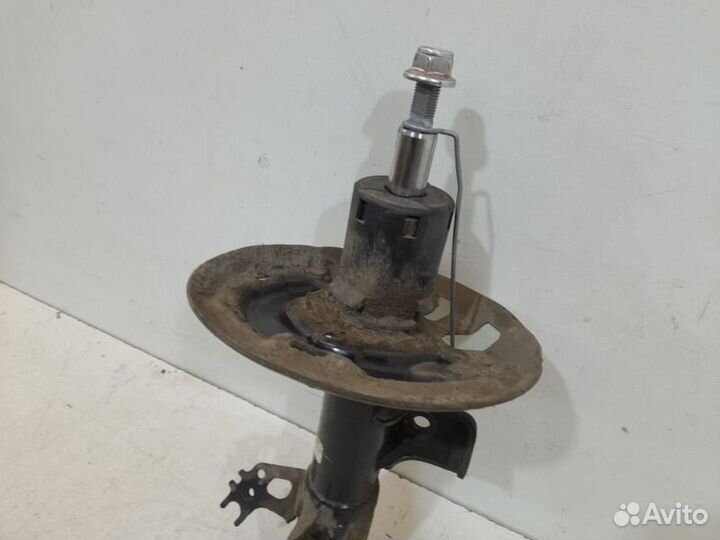 Амортизатор передний левый Toyota Camry V70 2018