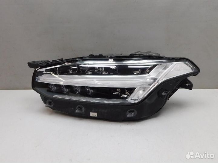 Фара левая Volvo XC90