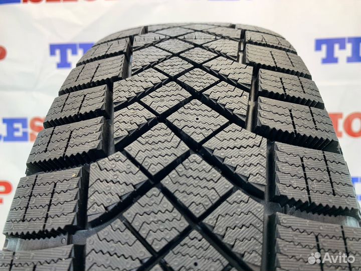 Pirelli Ice Zero FR 245/40 R18 97H