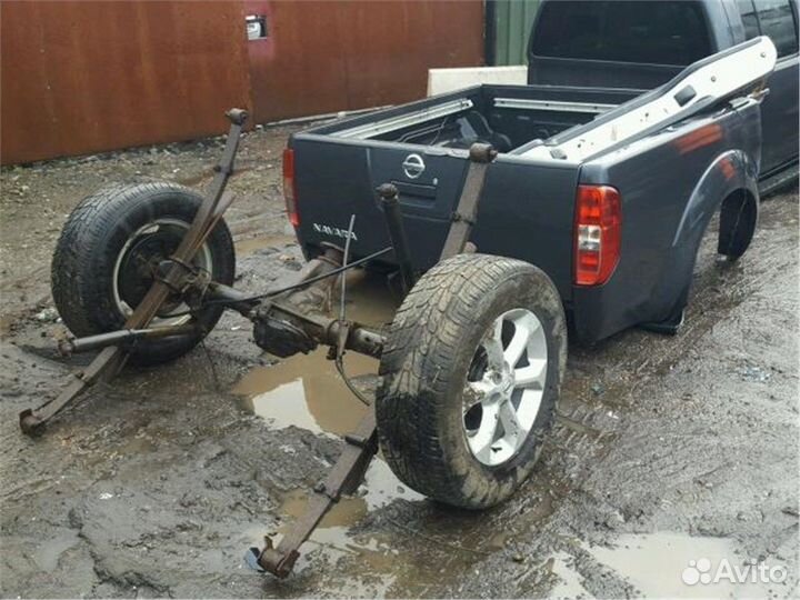 Разбор на запчасти Nissan Navara 2005-2015