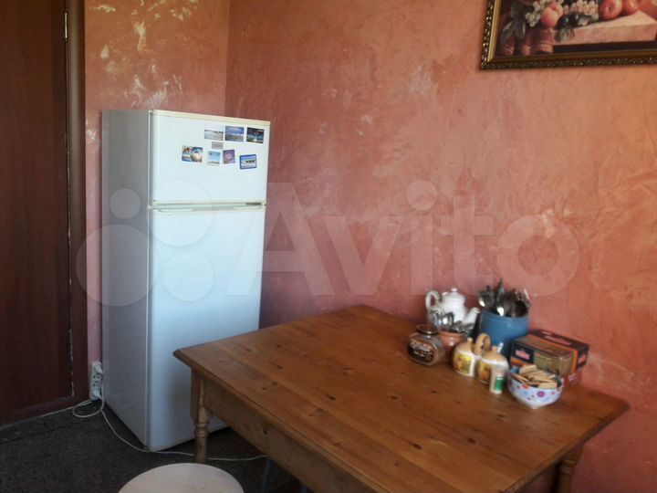 Комната 18 м² в 3-к., 2/3 эт.