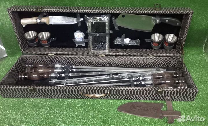 Шампурa в подарочном кейсе