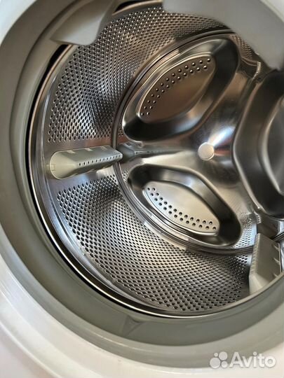 Стиральная машина с сушкой Hotpoint Ariston 8 кг