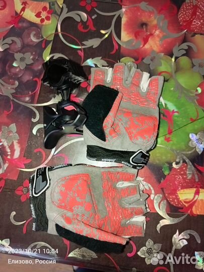 Перчатки и держатель для телефона вело