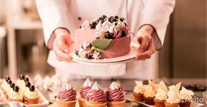 Упаковщица тортов и десертов