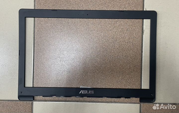 Рамка матрицы Asus X553