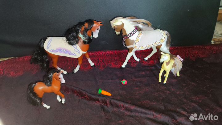 Лошади фирмы Ланард (Lanard) обновлено