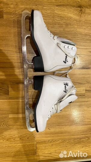 Коньки фигурные