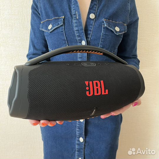 Портативная колонка JBL Boombox