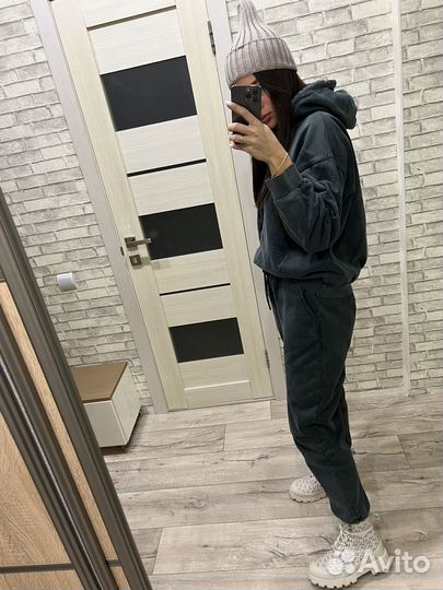 Спортивный костюм женский