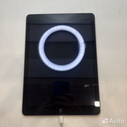 Планшет apple iPad Air 16Gb