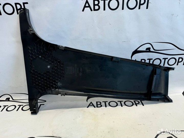 Обшивка стойки левая Mercedes-Benz Glk 350 X204