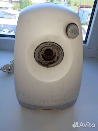 Мясорубка Moulinex HV8