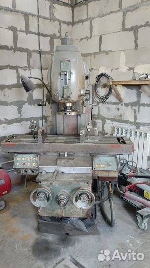 Продам фрезерный станок сф35