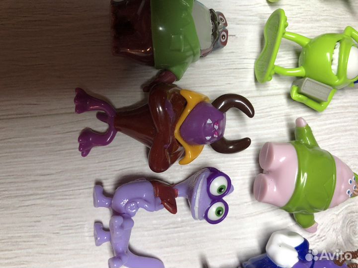 Киндер сюрприз Корпорация монстров