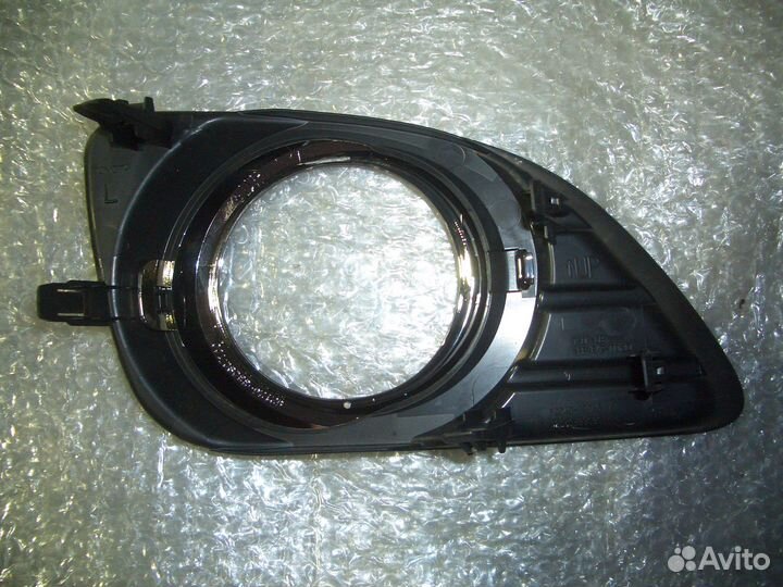 Рамка передней птф левая Тойота Камри с09