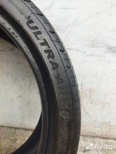 Arivo Ultra ARZ5 255/35 R19