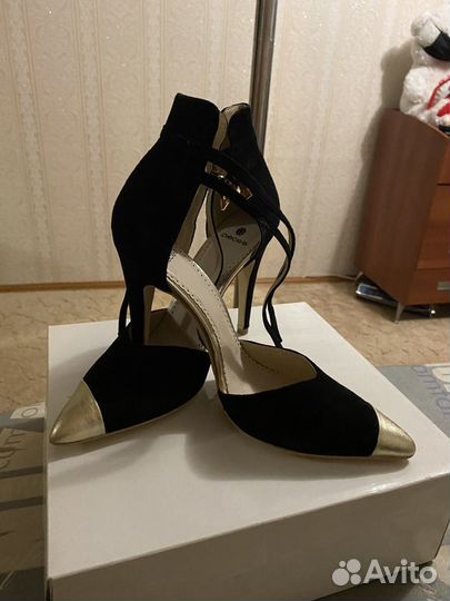 Туфли женские