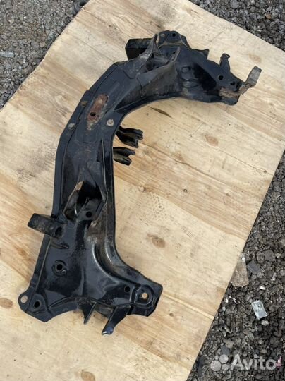 Балка задняя подрамник Хонда срв3 CRV 3 црв3