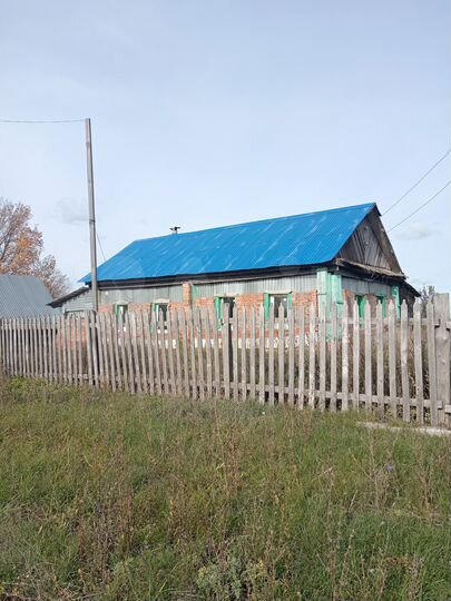 Дом 40,6 м² на участке 3 га