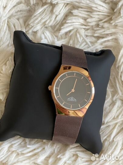 Часы наручные женские