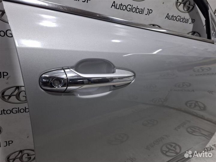 Дверь передняя правая Toyota Harrier AVU65 2arfxe