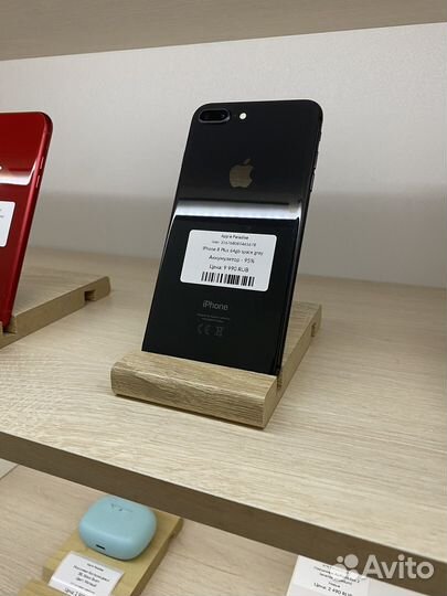 iPhone 8 Plus, 64 ГБ