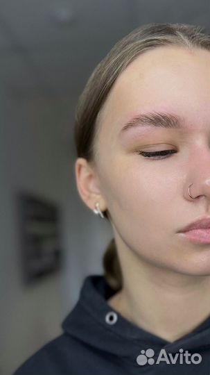 Вакансия мастер бровист