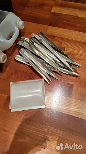 Палатка,запаска,другое на прицеп Скиф