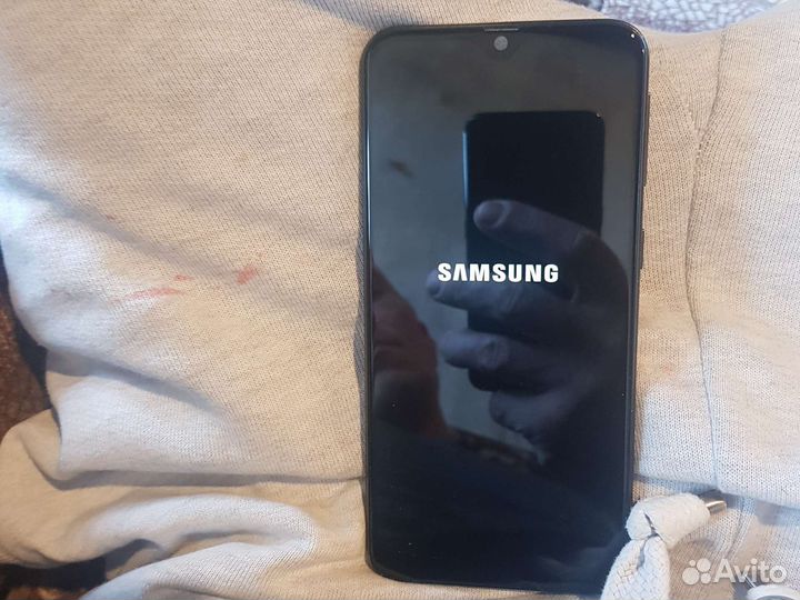 Телефон samsung а40