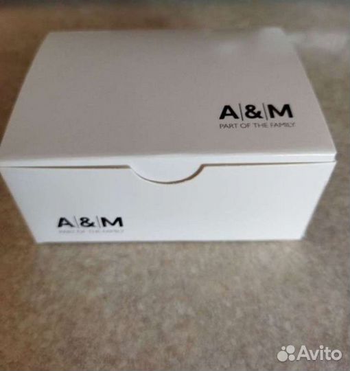 Слуховой аппарат новый