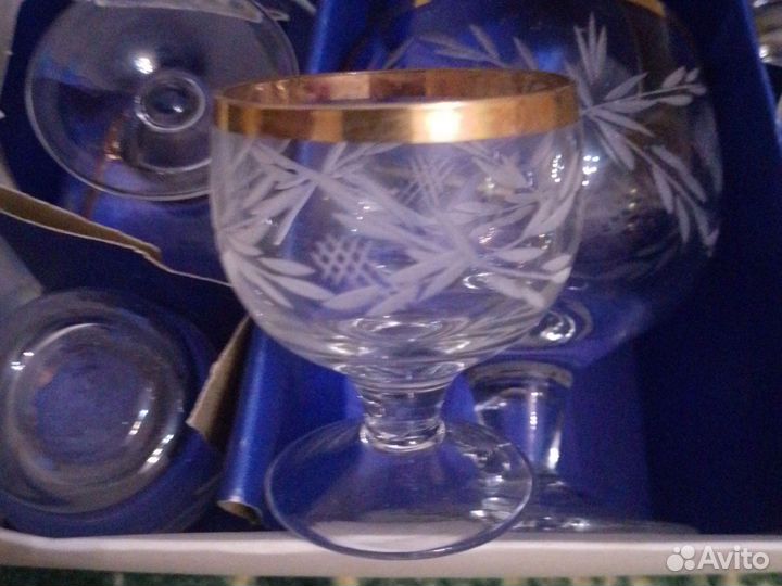 Набор 18 предметов :фужеры, рюмки, стопки