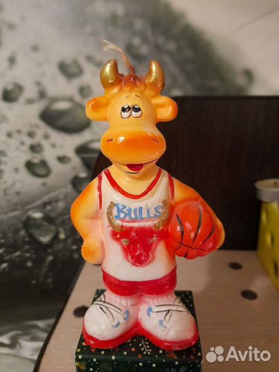 Свечка Бык-баскетболист 13 см