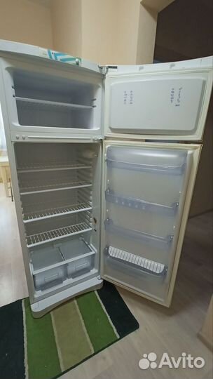 Холодильник Атлант двухкамерный