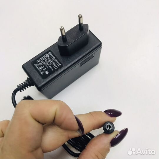 Блок питания 22V,0.5A штекер 5.5*2.1 LP-127