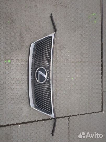 Решетка радиатора Lexus IS, 2007