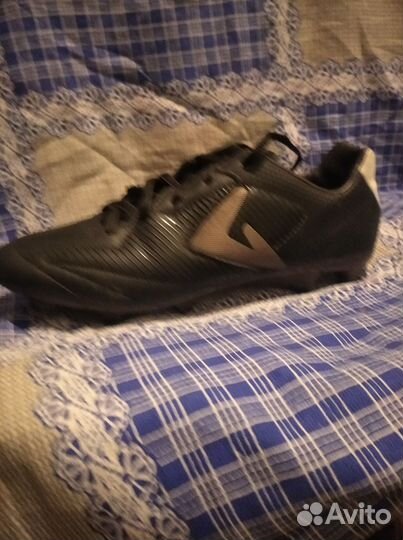 Футбольные бутсы demix