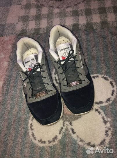 Кроссовки 35 размер