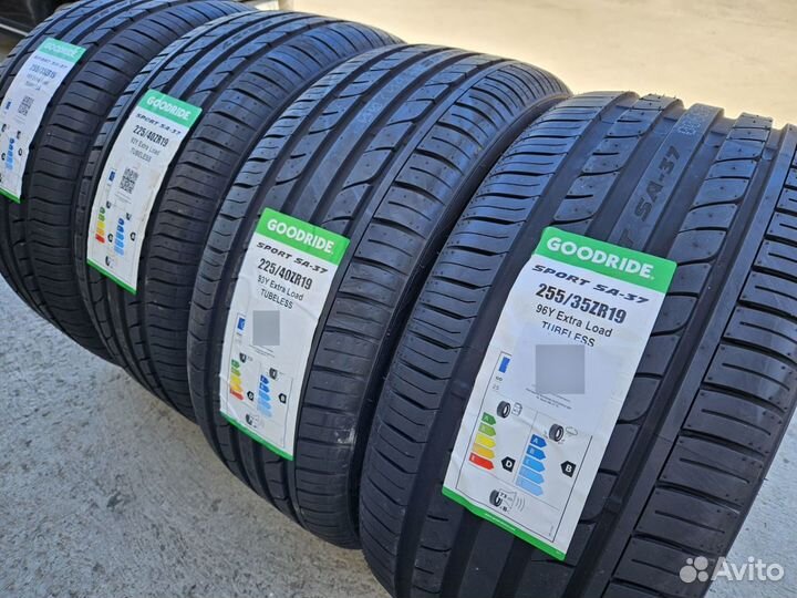 Goodride SA 37 225/40 R19 и 255/35 R19 93Y